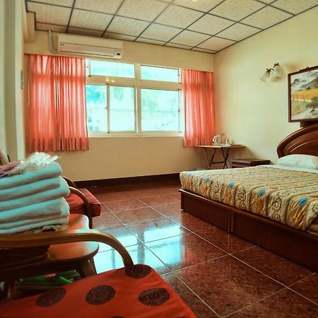 Sun Moon Lake Fisherman Homestay Yuchi Rom bilde