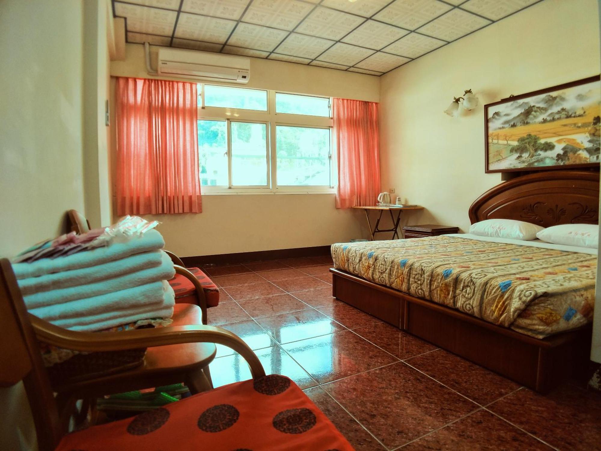 Sun Moon Lake Fisherman Homestay Yuchi Rom bilde