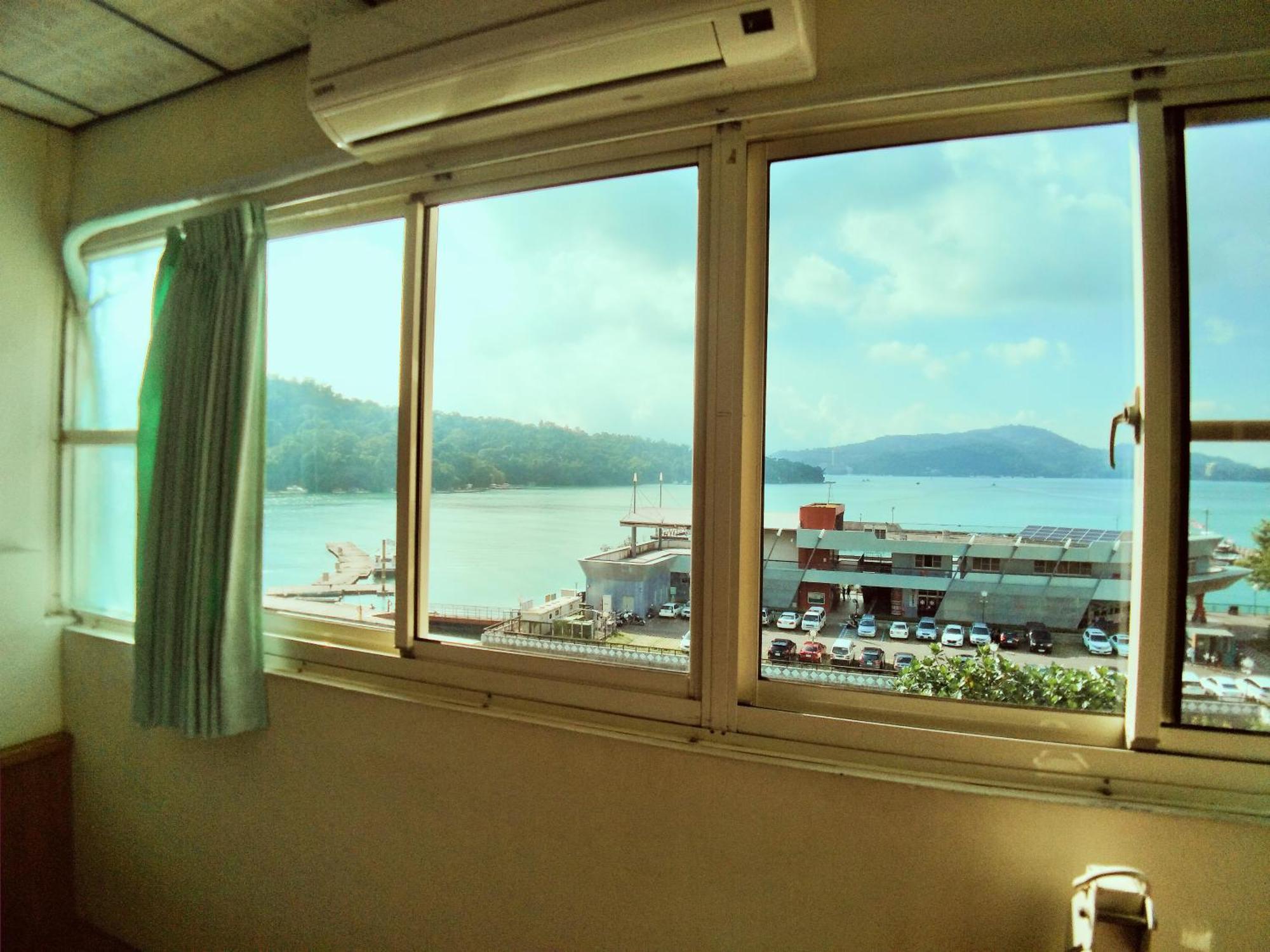 Sun Moon Lake Fisherman Homestay Yuchi Rom bilde