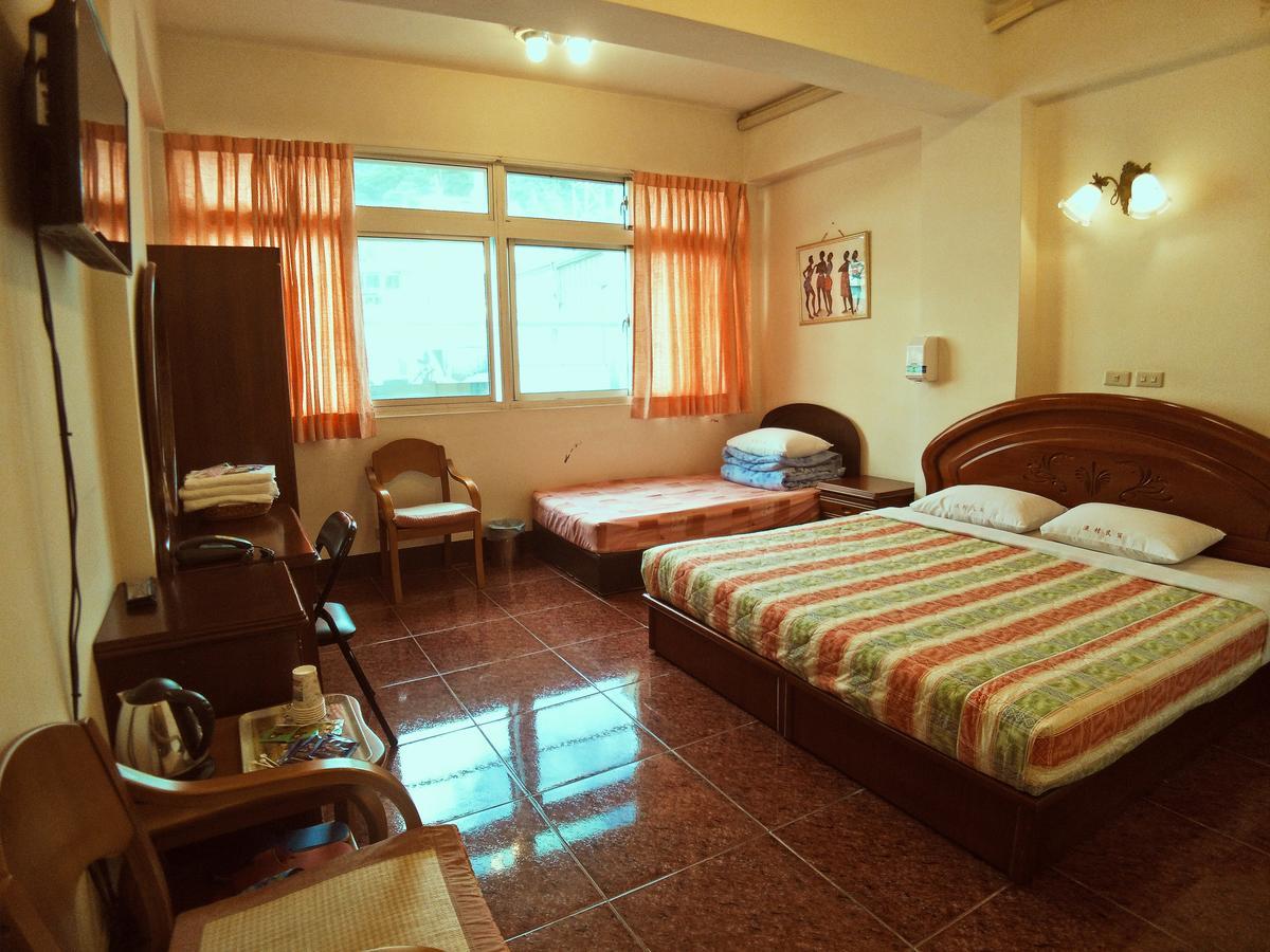 Sun Moon Lake Fisherman Homestay Yuchi Eksteriør bilde